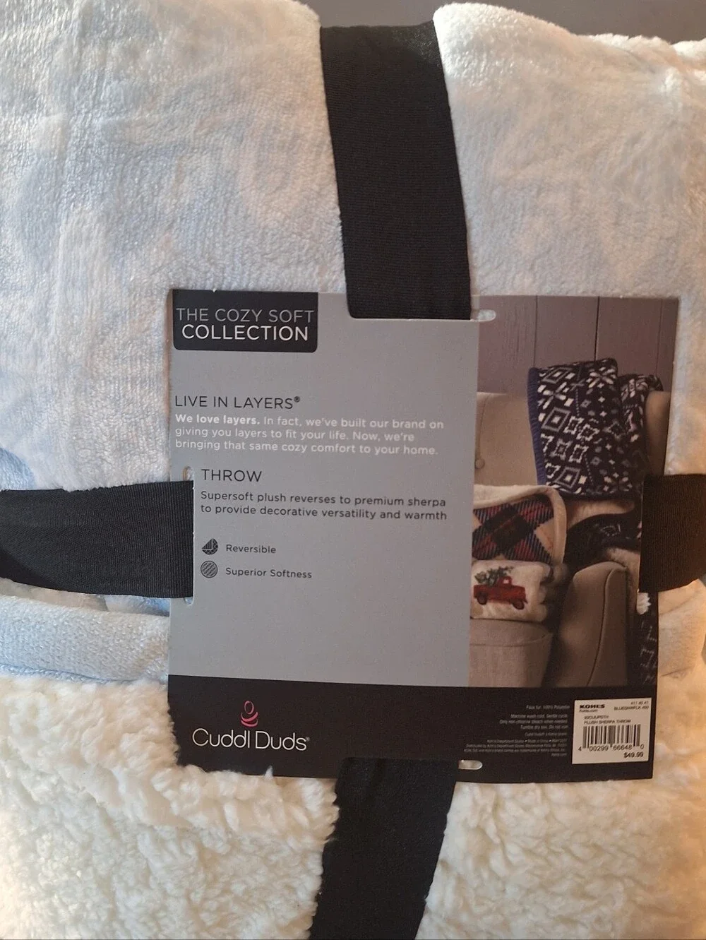 Cuddl Duds Blue Snowflake Throw is a cozy and stylish